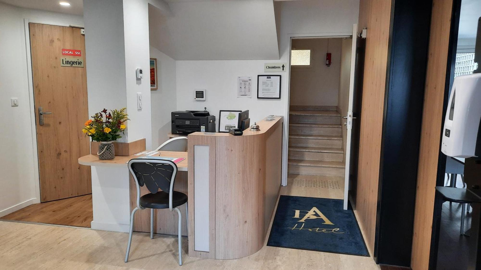 Hotel Au Bon Accueil Perros-Guirec Exterior foto
